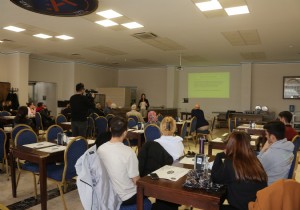 Akdeniz niversitesinde depremzedelere psiko-sosyal destek semineri